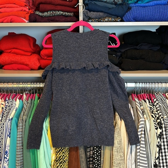 Loft bluish gray cold shoulder long sleeve ruffled crew neck sweater size XS - Picture 3 of 3